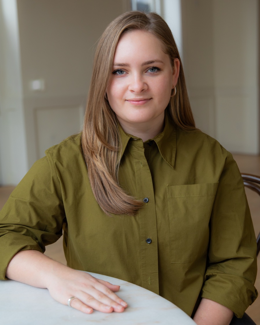 Portrait of Lisa Vedernikova Khanna